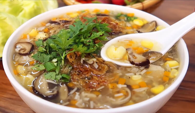 Súp gà ngô kem